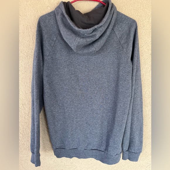 Men’s Under Armour Hoodie - Picture 2 of 3